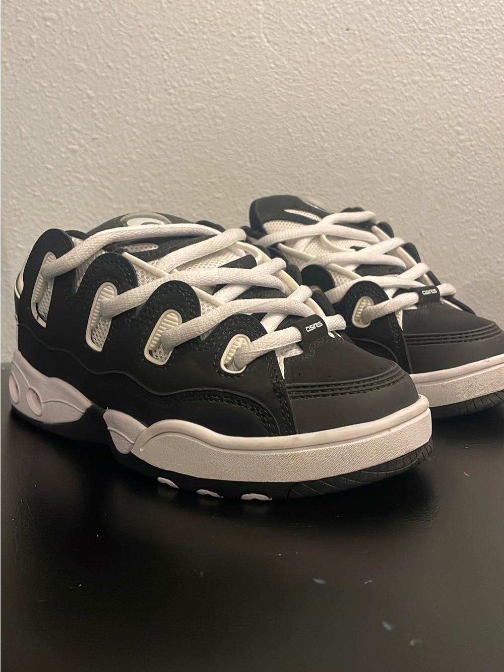 Osiris D3 OG Black and White Low-Top Skate Sneakers